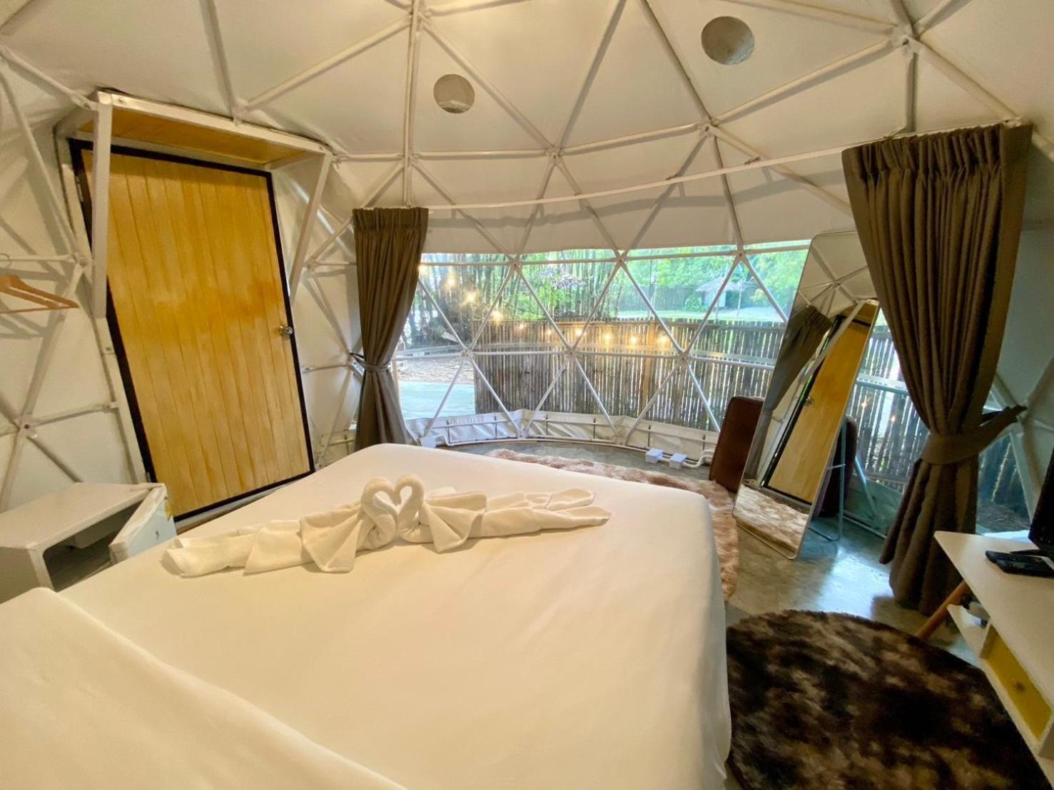 Baan Nai Baan Nok Resort Nakhon Nayok Esterno foto
