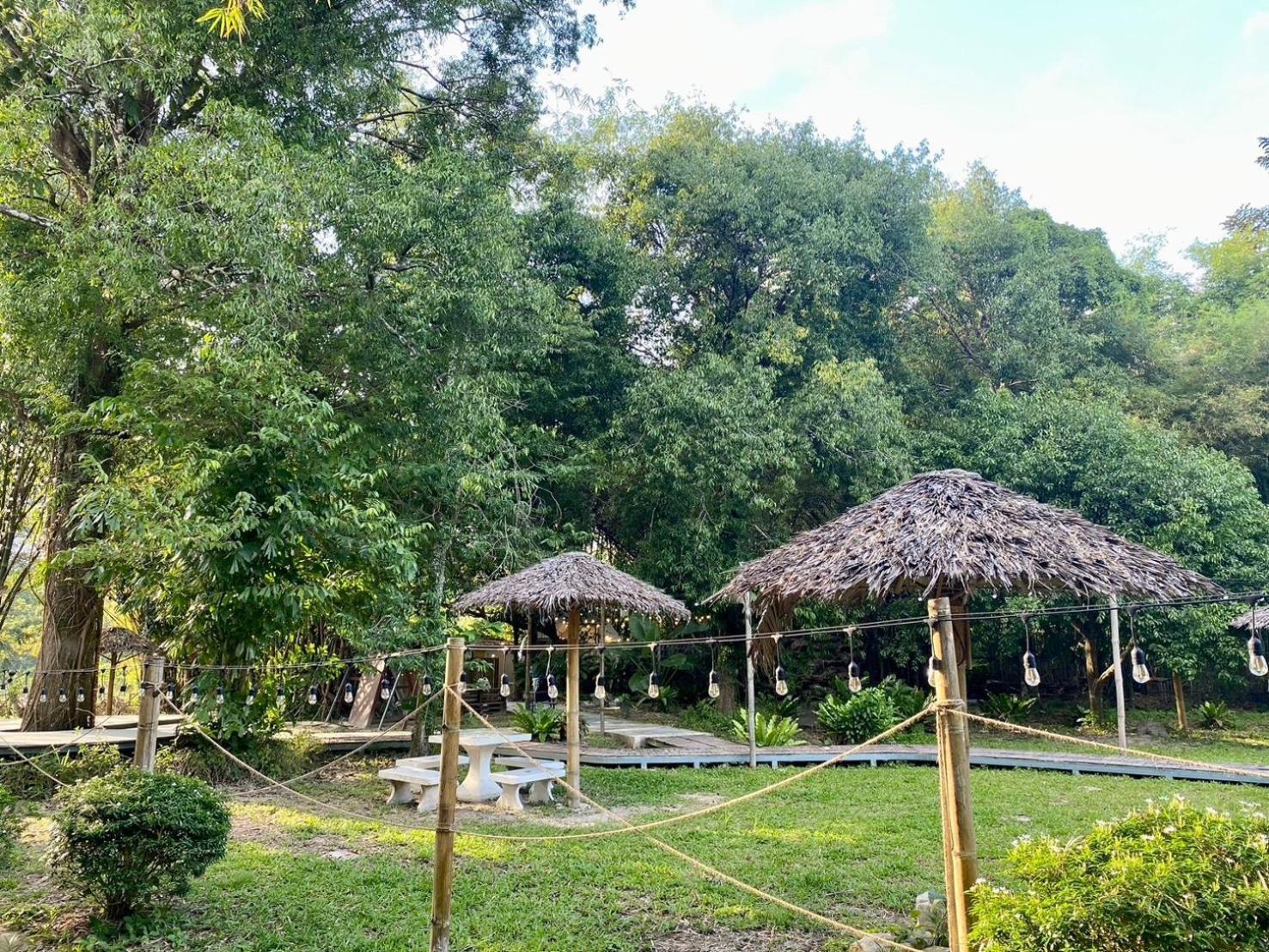 Baan Nai Baan Nok Resort Nakhon Nayok Esterno foto