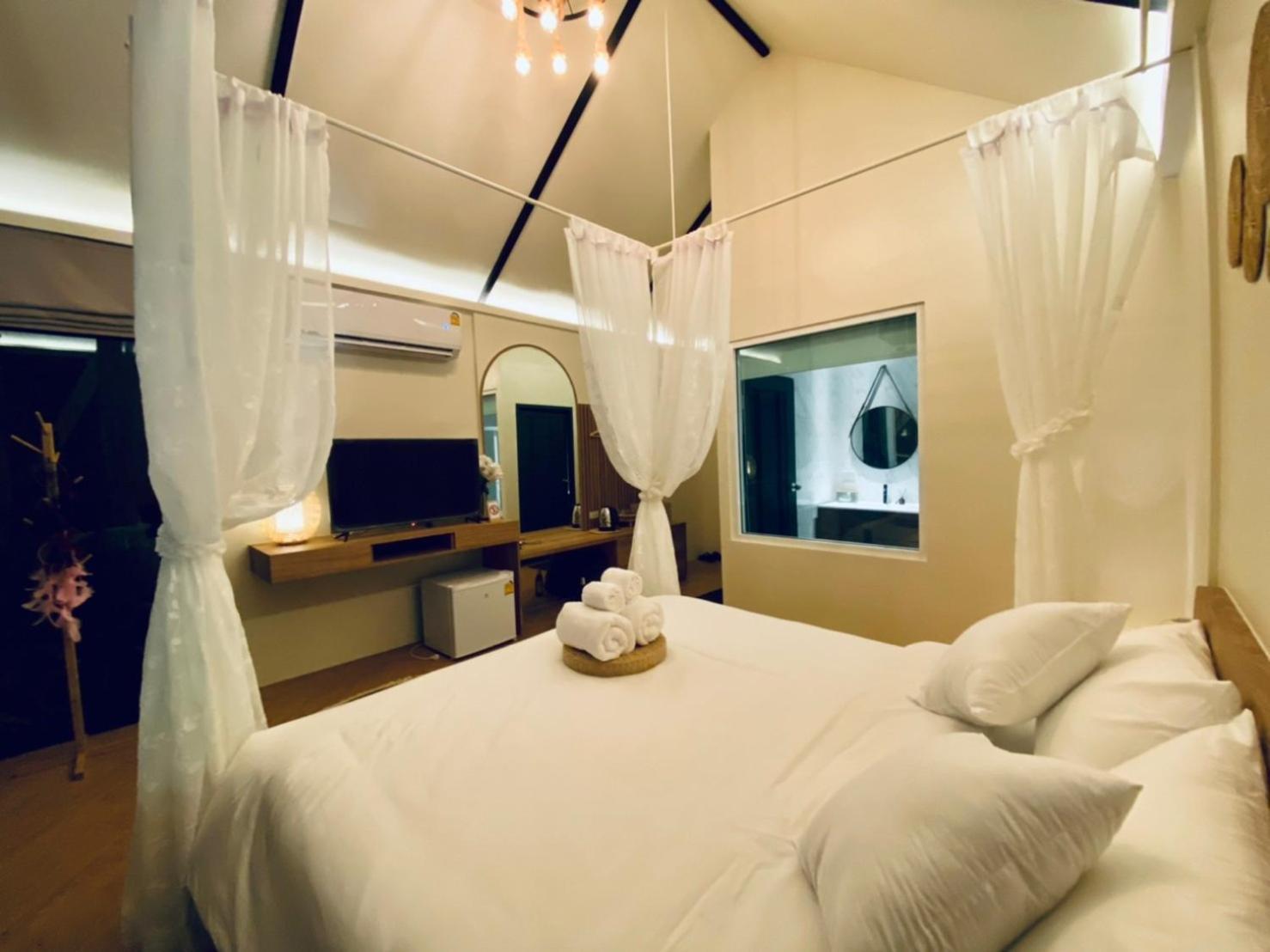 Baan Nai Baan Nok Resort Nakhon Nayok Esterno foto