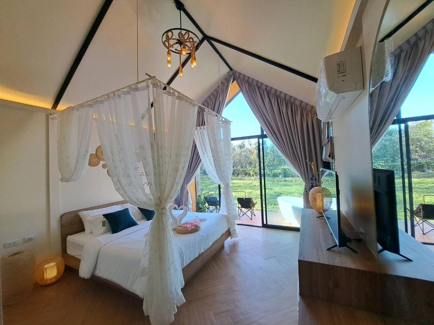 Baan Nai Baan Nok Resort Nakhon Nayok Esterno foto