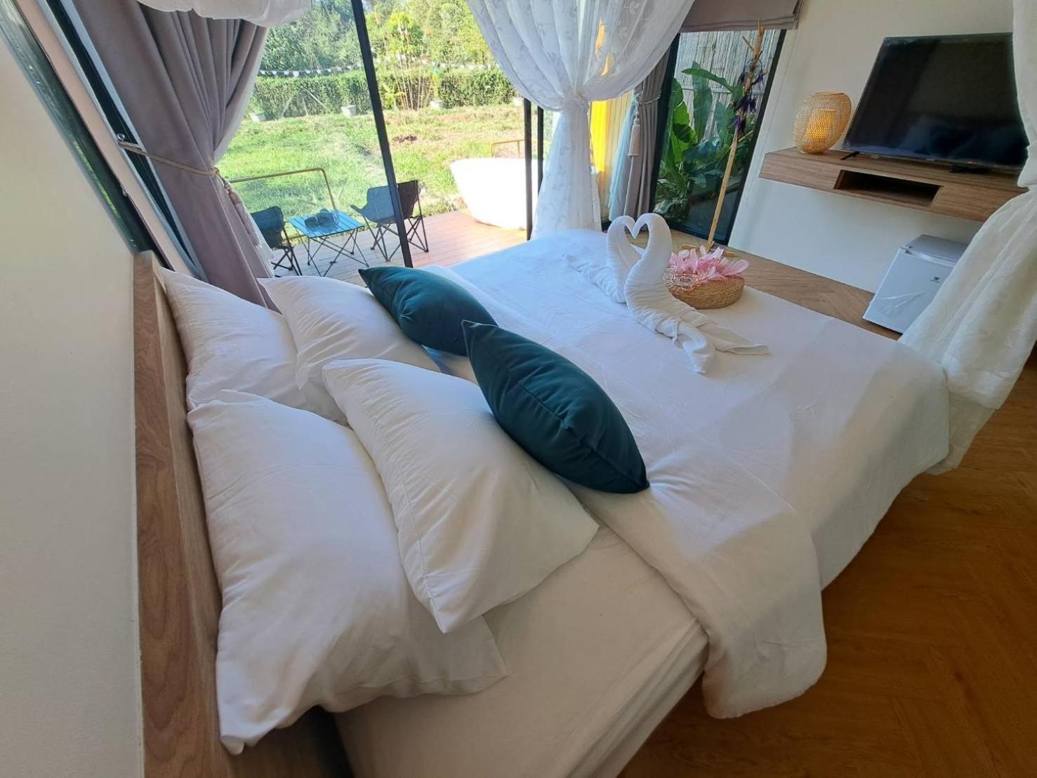 Baan Nai Baan Nok Resort Nakhon Nayok Esterno foto